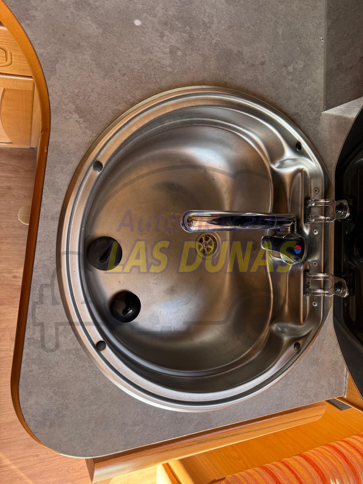 5e385e37-87c4-407f-99d7-e8681edd417a